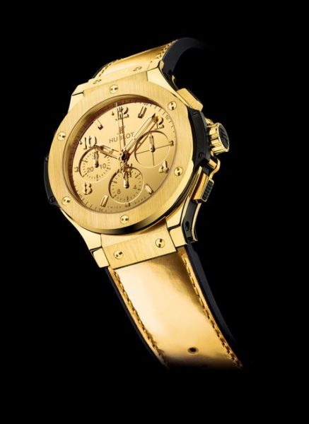 Yellow Gold Big Bang Hublot For Christmas | luxuryvolt.com