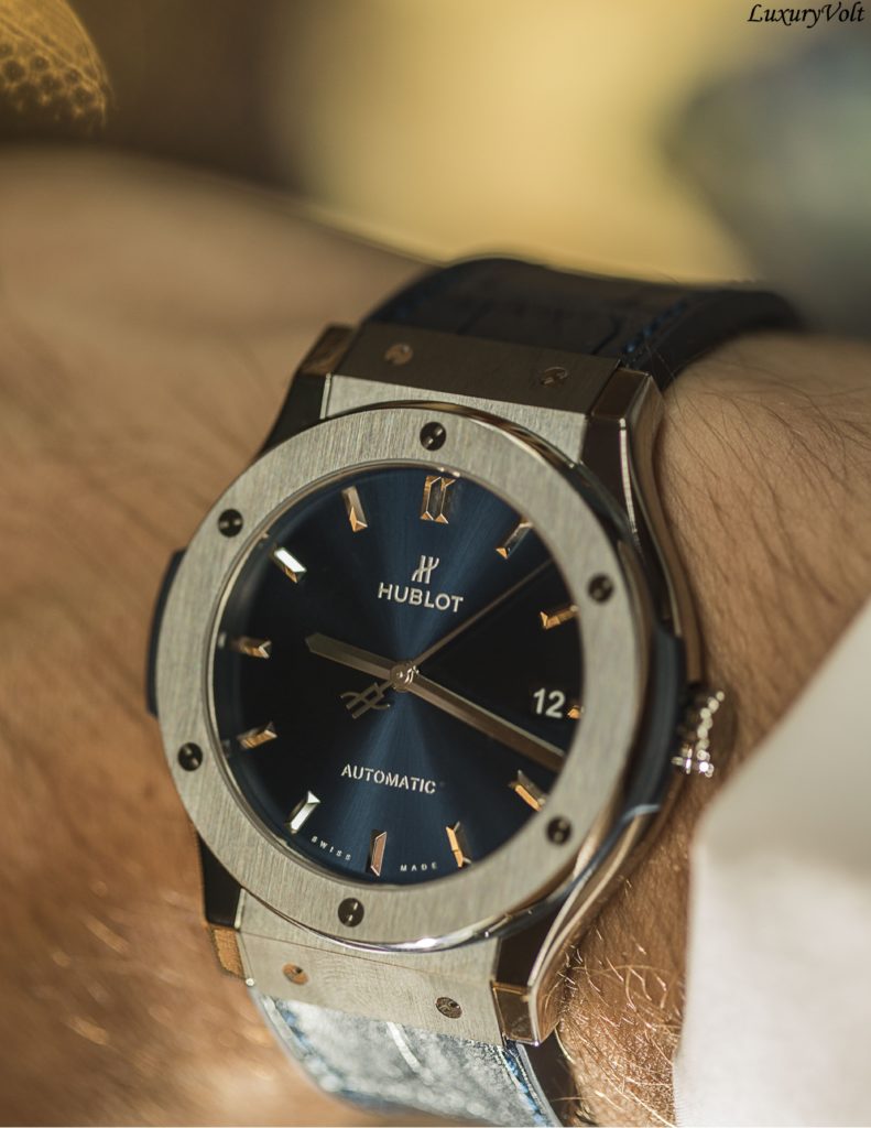 Stylish-blue-watch-men-price