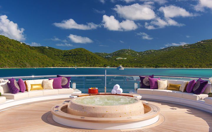 jacuzzi-day-fun-yacht-hire-party
