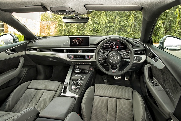 Driver may miss the bottom-flat steering wheel which was present in the older S5