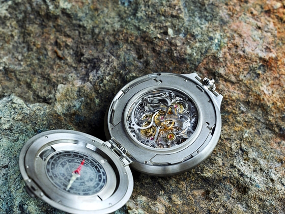 Montblanc limited edition pocket watch Superluminova also highlights the four cardinal engraved points on the compass.