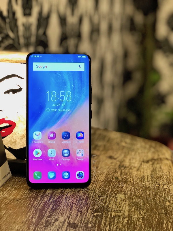 Vivo Nex has a 6.59-inch screen in 19.3:9 aspect ratio and a resolution of 2316 x 1080 pixels.