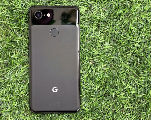 Google Pixel 3 price in India starts at Rs 71,000 while the Pixel 3 XL is priced Rs 83,000.