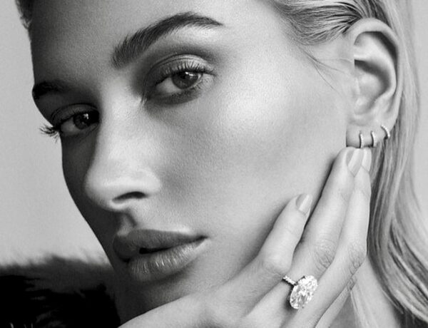 Popular American model Hailey Bieber’s natural diamond engagement ring, crafted by New York-based jeweller Jack Solow in 2018